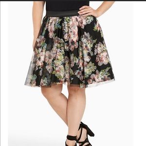 NWT Floral Tulle Skirt